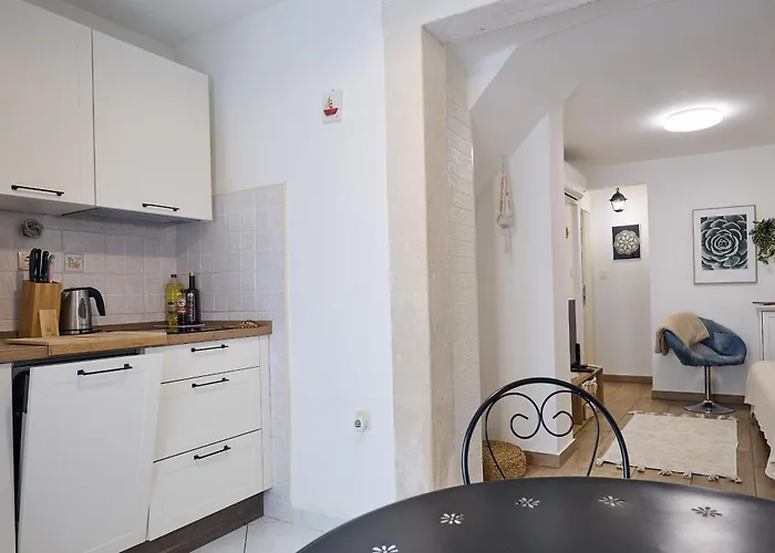 Cvita's Charming Place Apartment Split