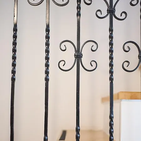 Cvita's Charming Place דירה *